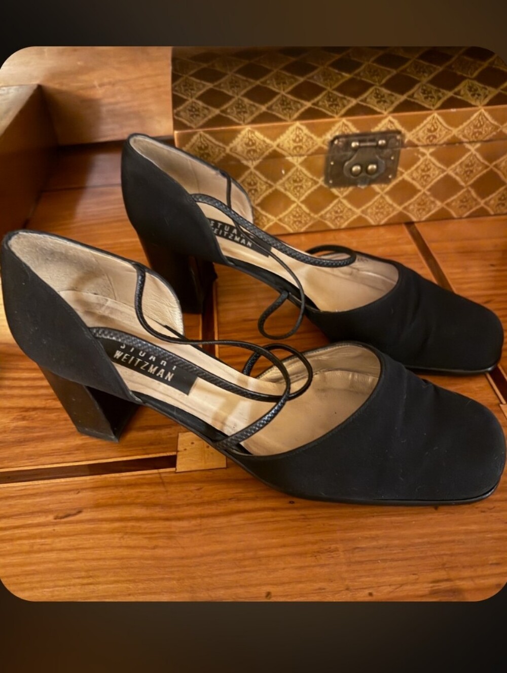 Stuart Weitzman D'orsay Pumps